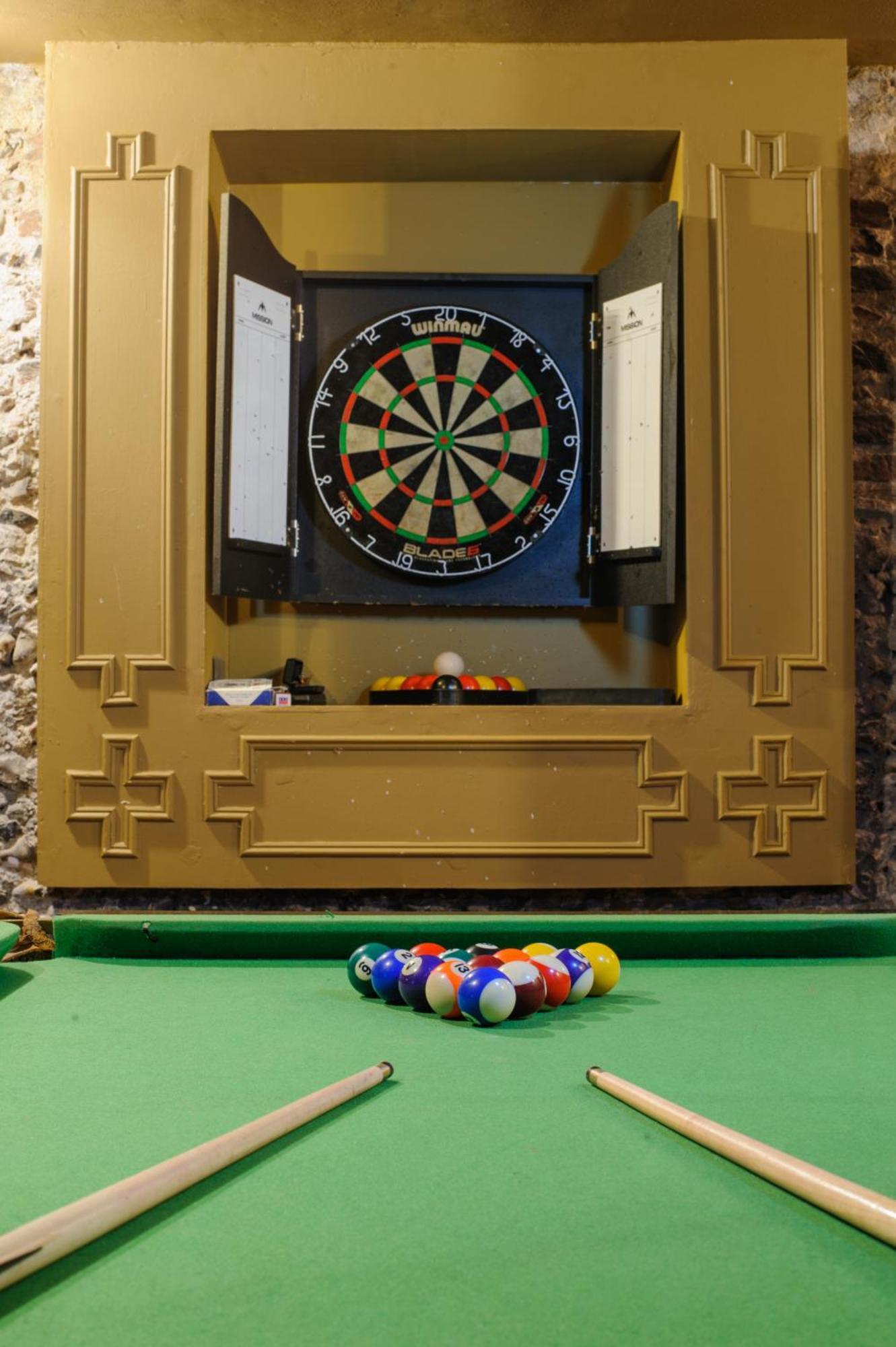 Huge Deluxe 600 Year Old Essex Manor, Hot Tub, Cinema Room, Sky Tv Saffron Walden Eksteriør billede