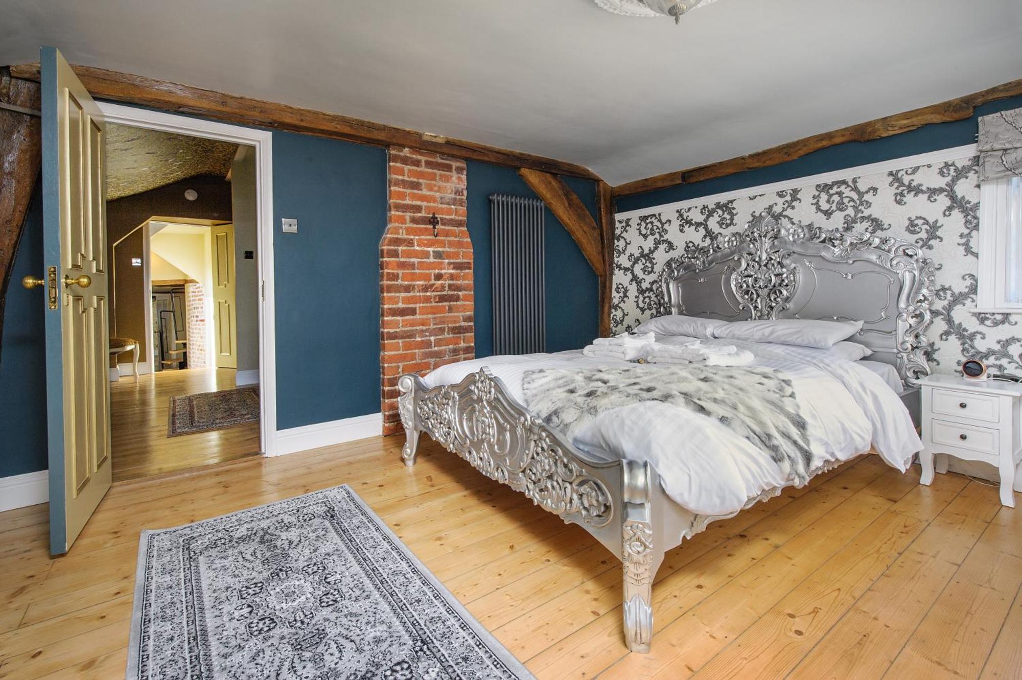 Huge Deluxe 600 Year Old Essex Manor, Hot Tub, Cinema Room, Sky Tv Saffron Walden Eksteriør billede