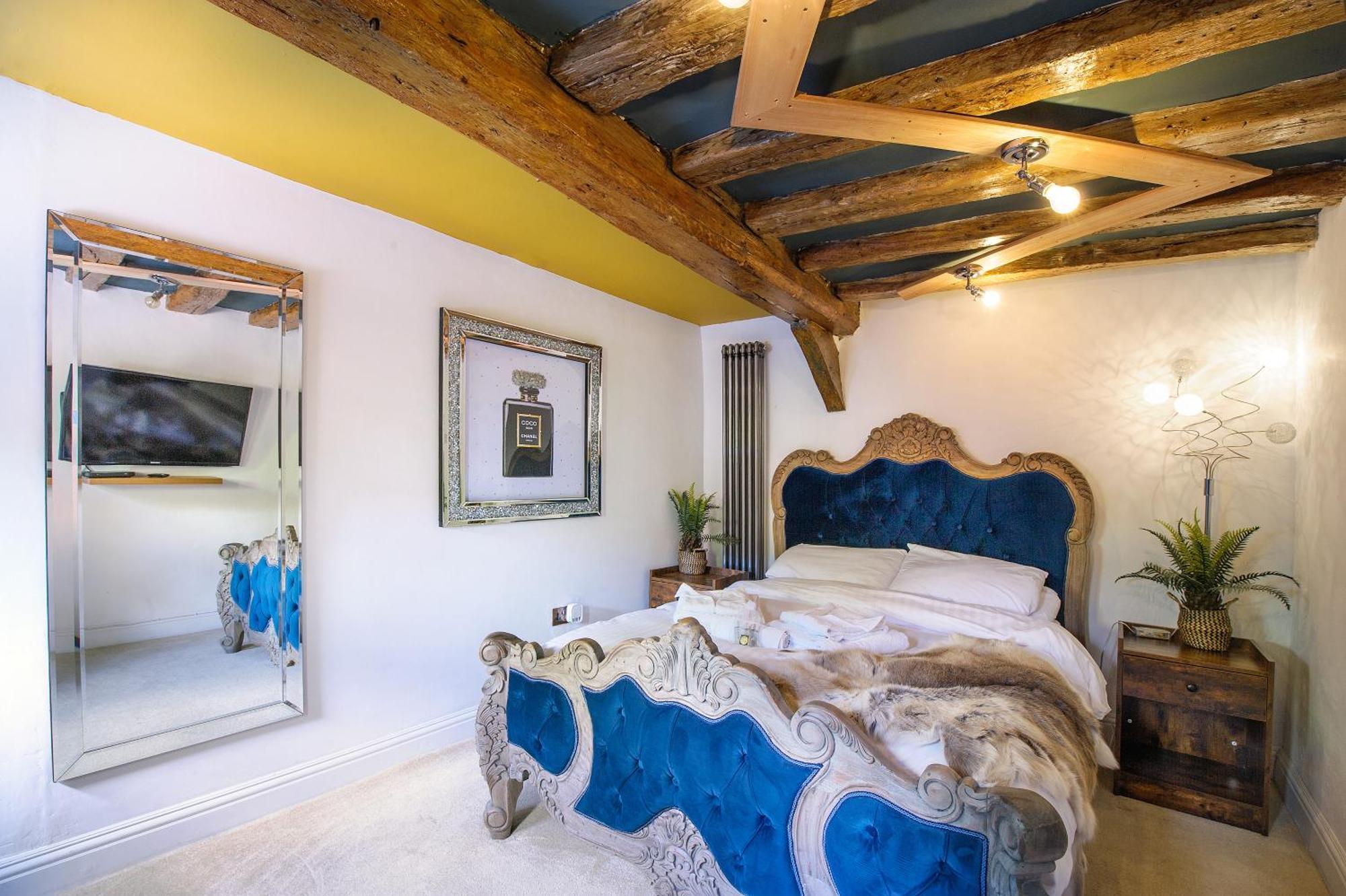 Huge Deluxe 600 Year Old Essex Manor, Hot Tub, Cinema Room, Sky Tv Saffron Walden Eksteriør billede