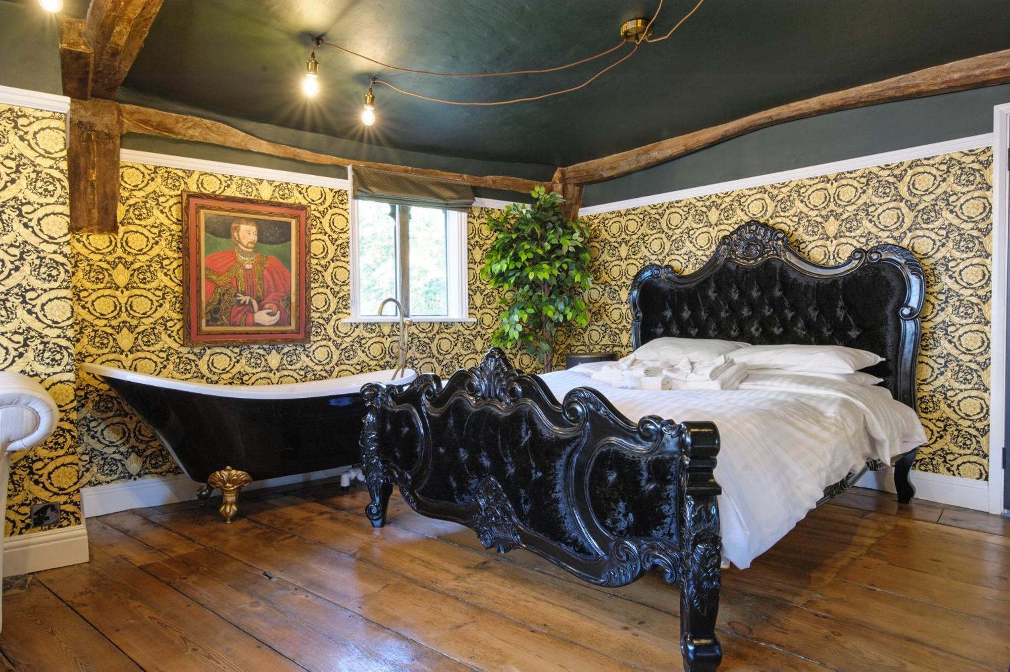 Huge Deluxe 600 Year Old Essex Manor, Hot Tub, Cinema Room, Sky Tv Saffron Walden Eksteriør billede